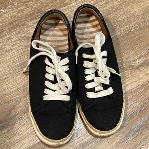 Bionic Hattie Sneakers Black Canvas Size 8